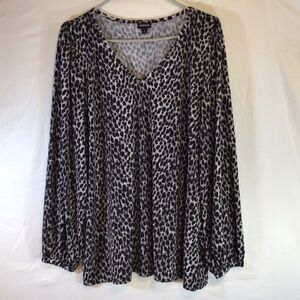 Torrid Blouse Black Size 2(18-20) Black V Neck Animal Print y2k retro glam edgy